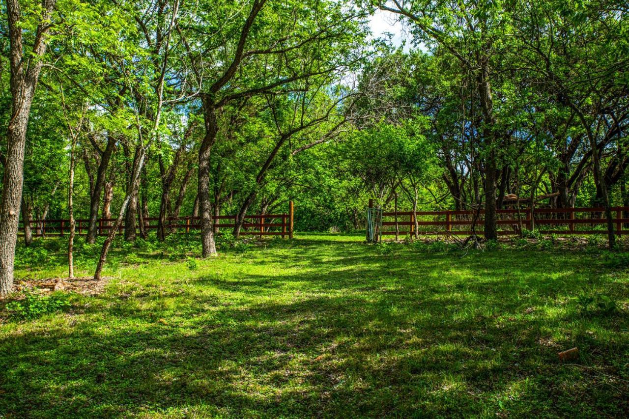 River Ridge Bandera Cabin Exterior photo